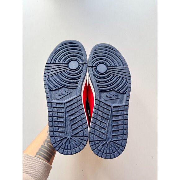 NIB 2015 NIKE Air Jordan 1 Retro High OG David Letterman Red Sneakers, Size 10.5 - Picture 11 of 16